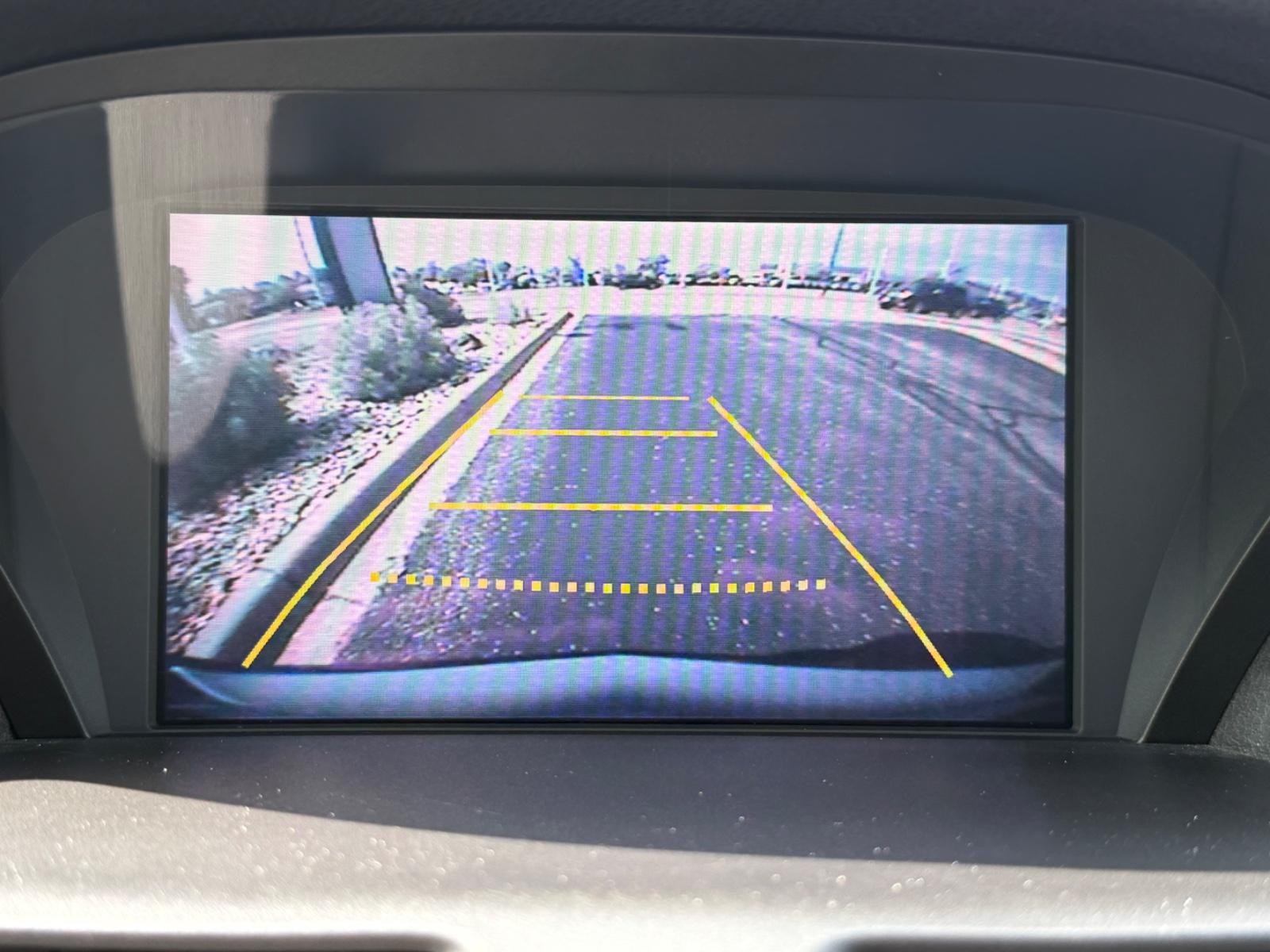 Acura TL Vehicle Full-screen Gallery Image 21