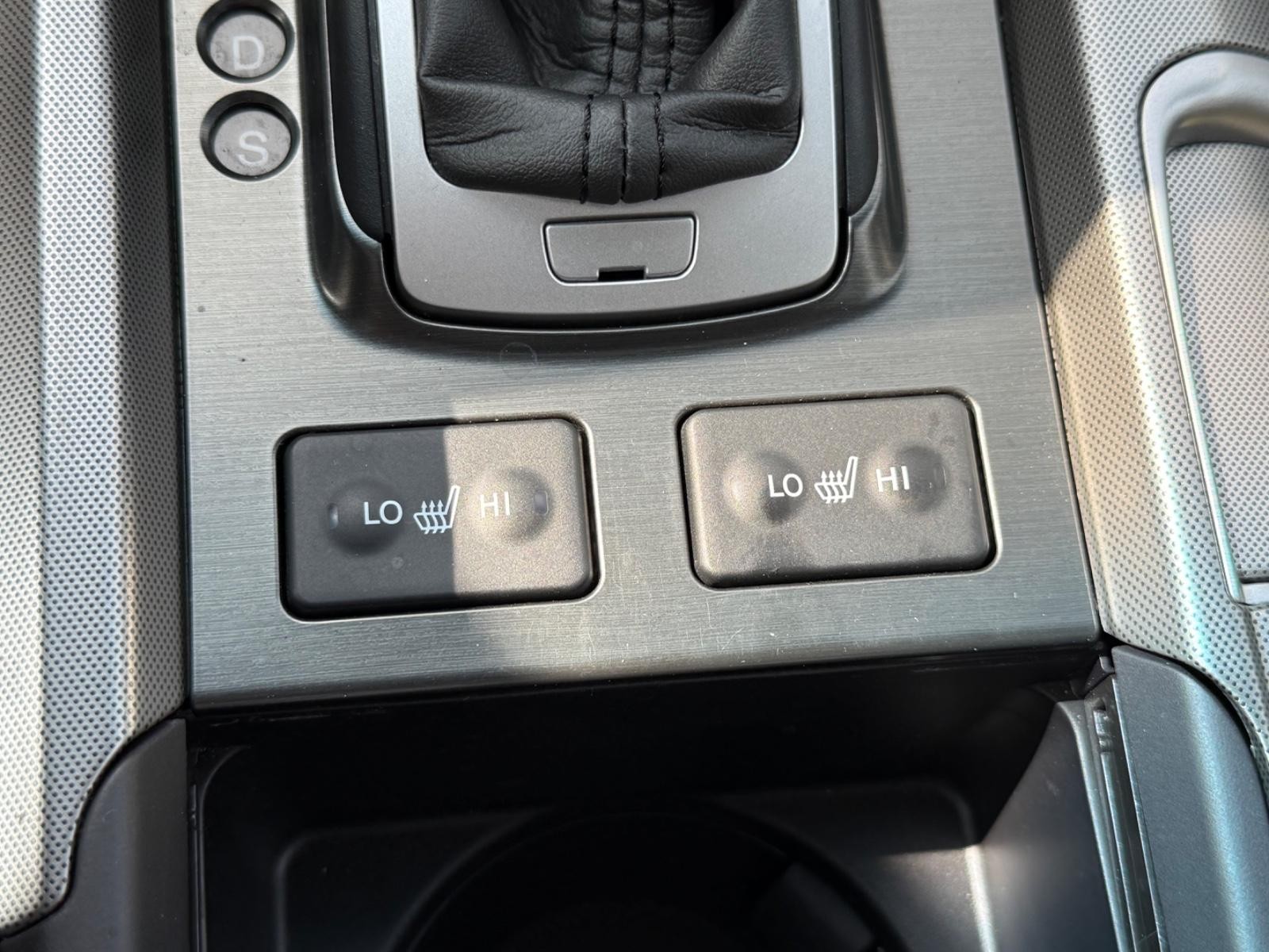 Acura TL Vehicle Full-screen Gallery Image 22