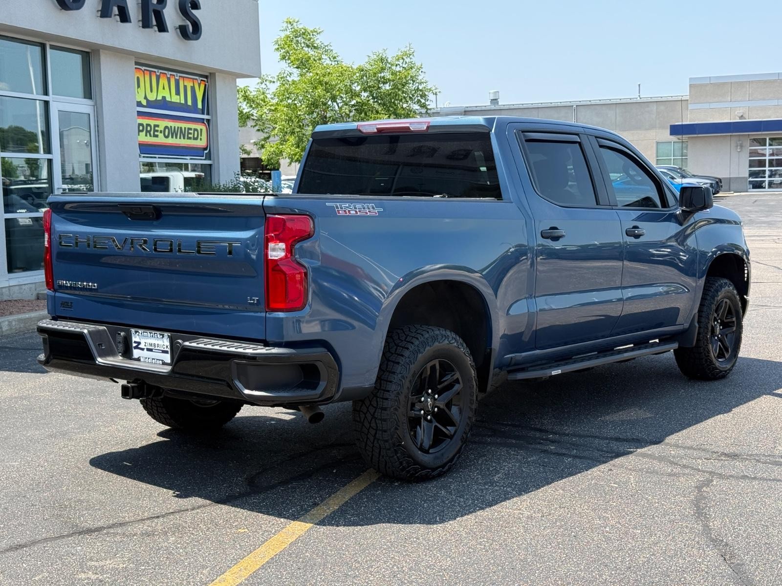 Chevrolet Silverado 1500 Vehicle Image 03