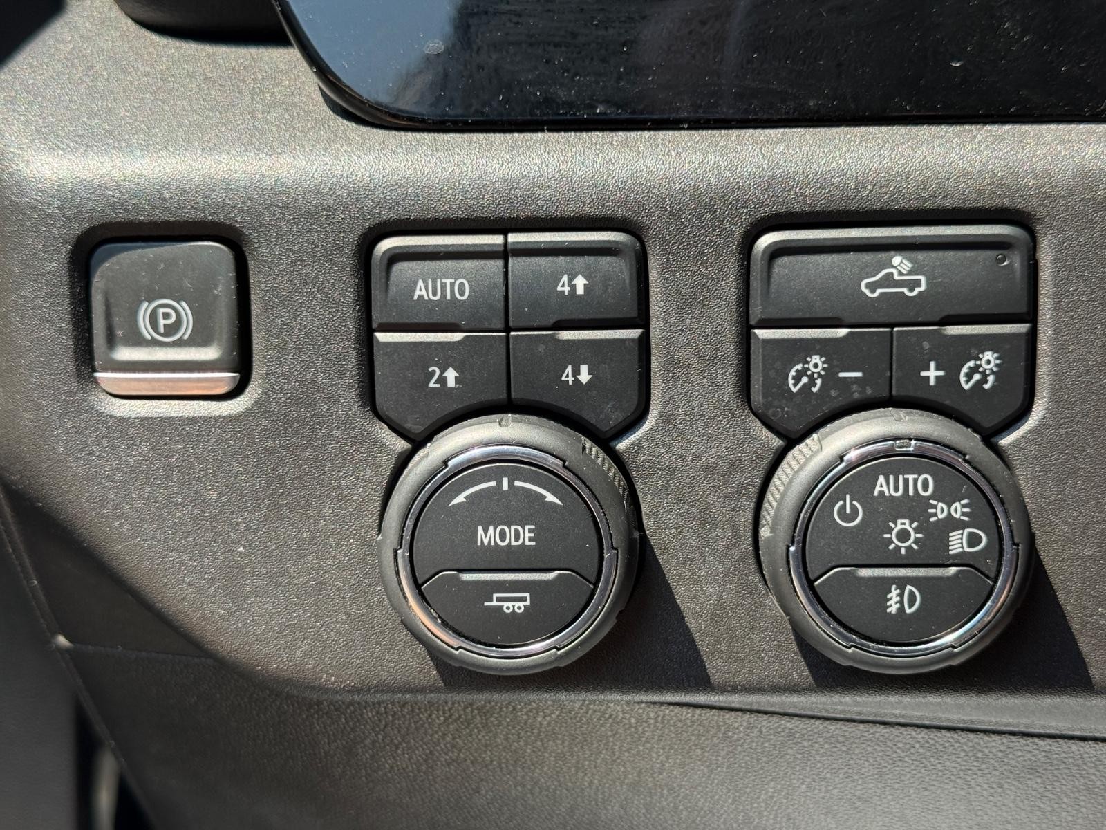 Chevrolet Silverado 1500 Vehicle Image 22