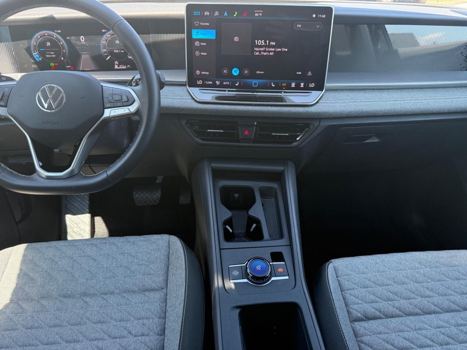 Volkswagen Tiguan Vehicle Image 11