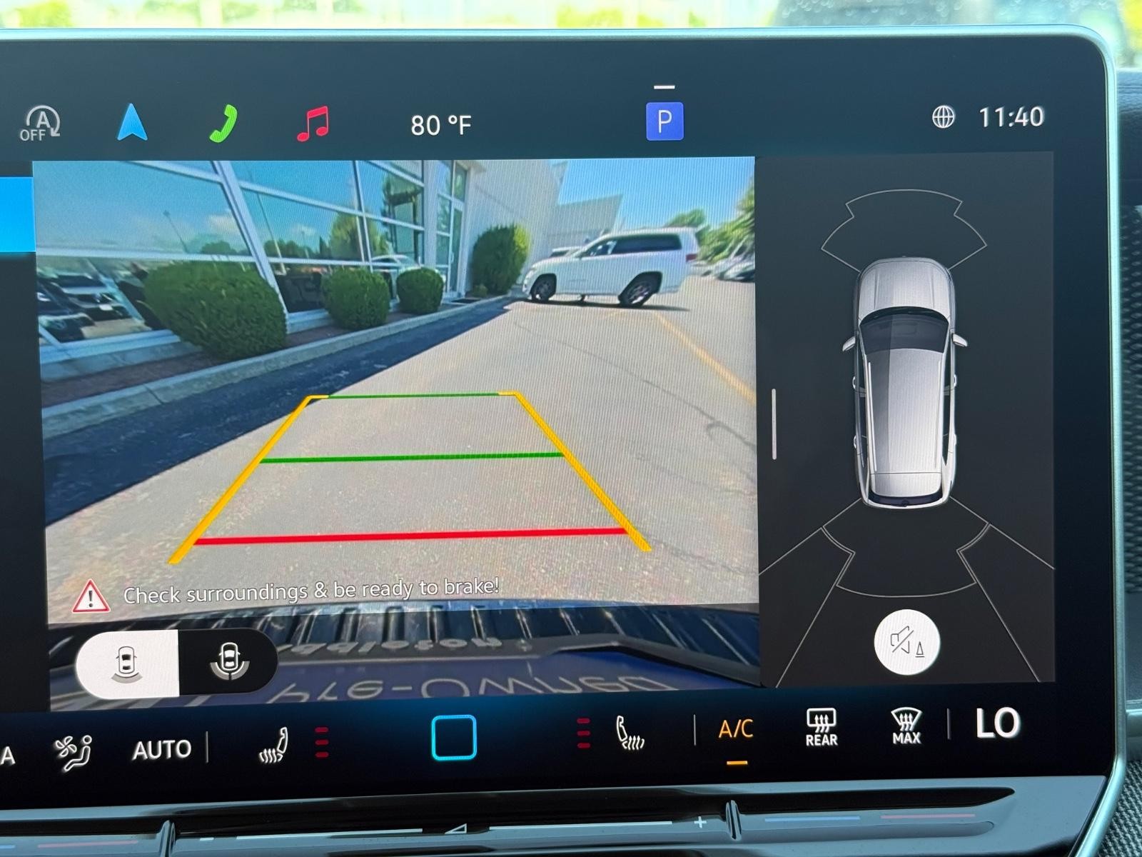 Volkswagen Tiguan Vehicle Image 18