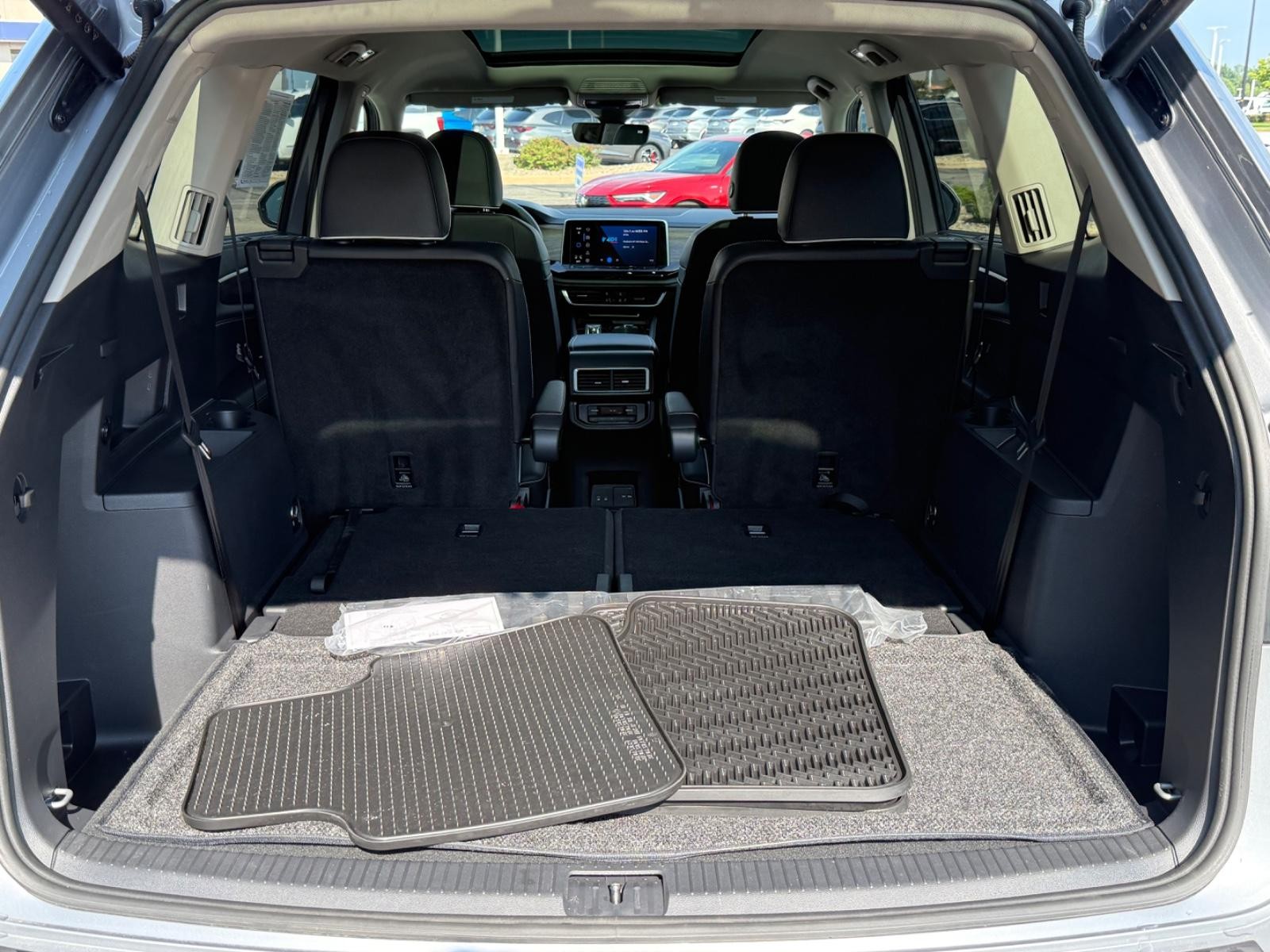 Volkswagen Atlas Vehicle Image 05