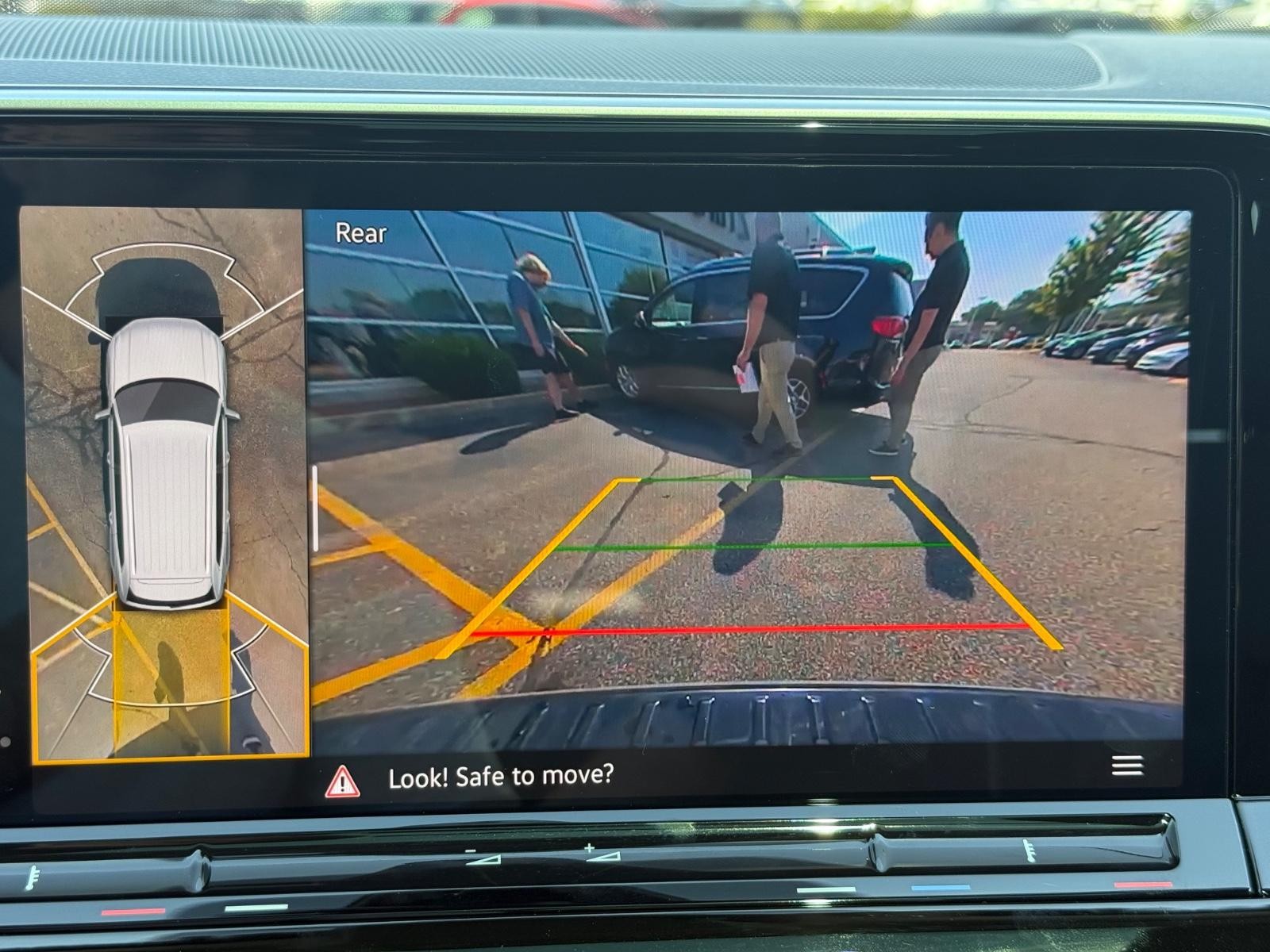 Volkswagen Atlas Vehicle Image 18