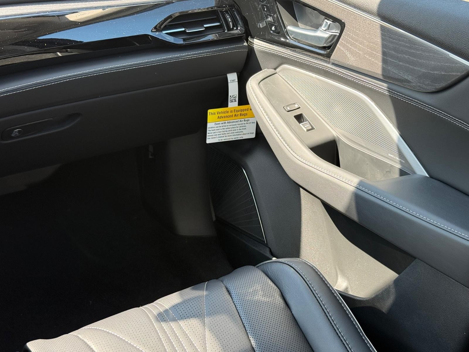Acura MDX Vehicle Image 10