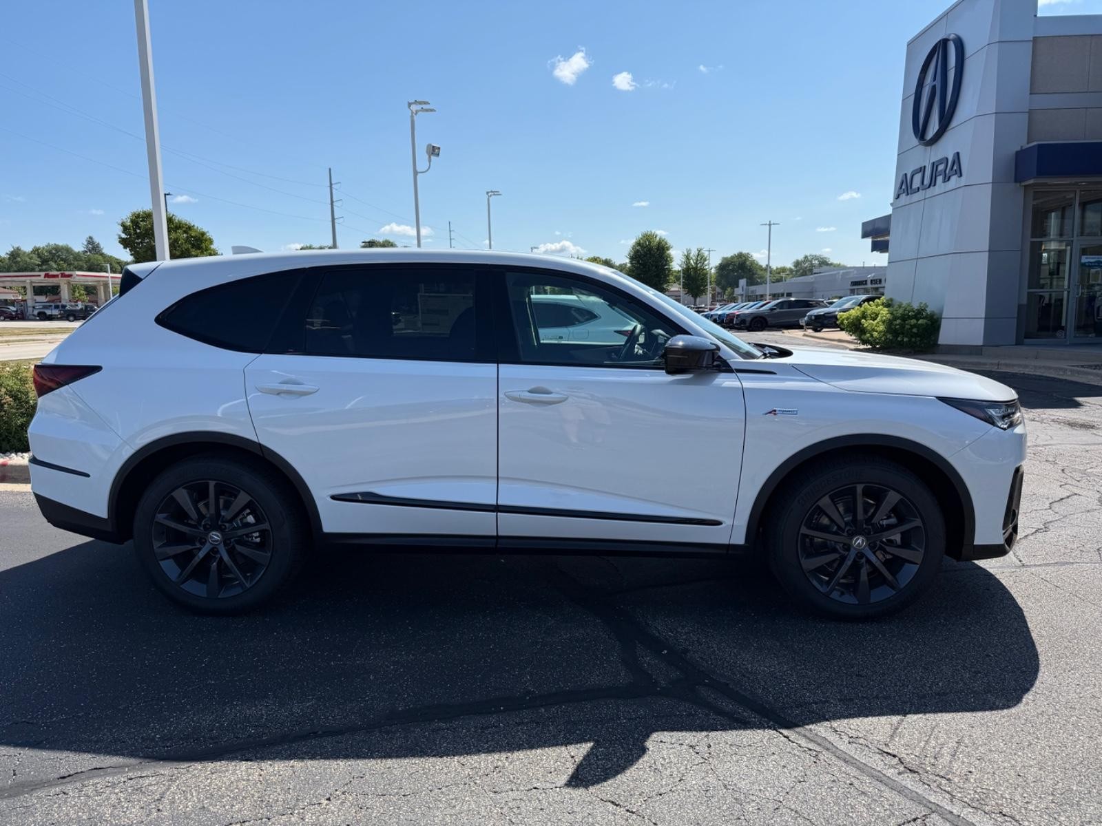 Acura MDX Vehicle Image 02