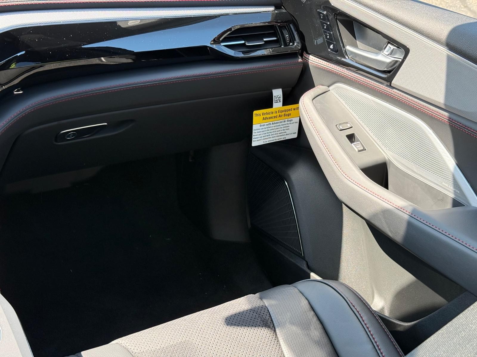 Acura MDX Vehicle Image 09