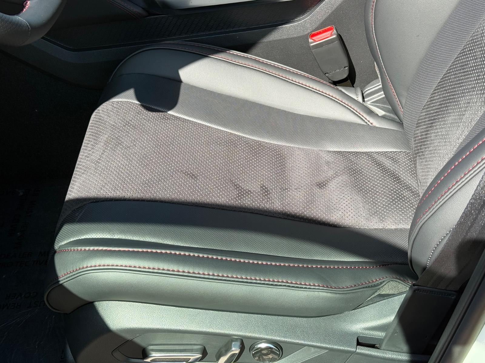 Acura MDX Vehicle Image 16