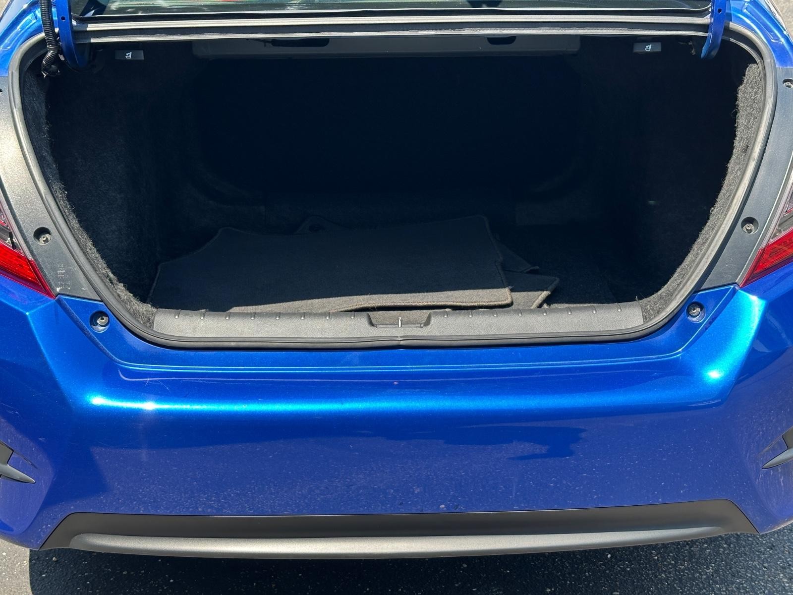 Honda Civic Sedan Vehicle Image 06