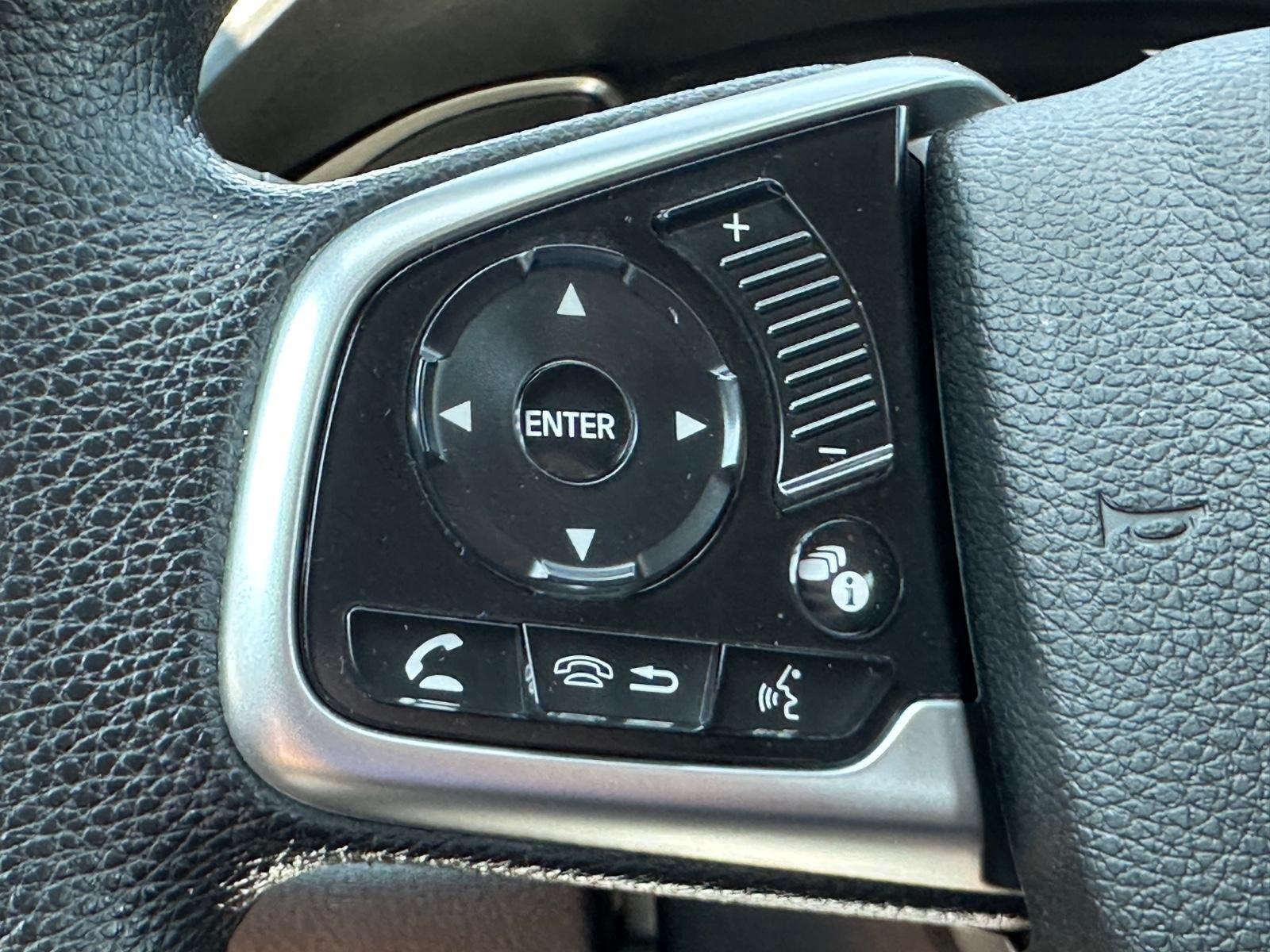 Honda Civic Sedan Vehicle Image 14