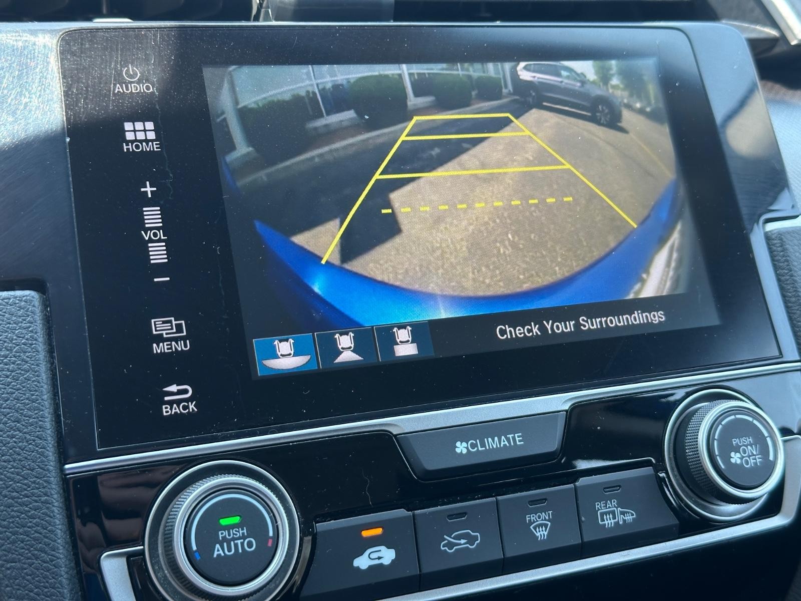Honda Civic Sedan Vehicle Image 18