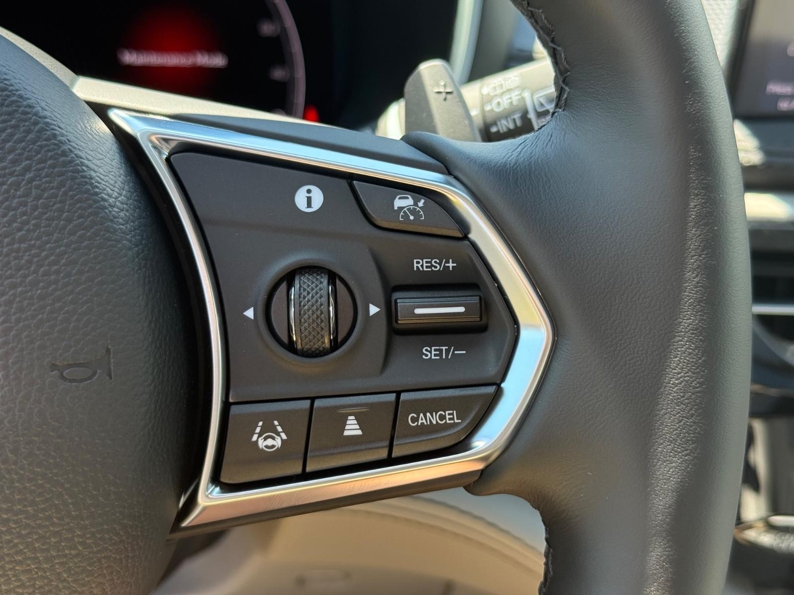Acura MDX Vehicle Image 12