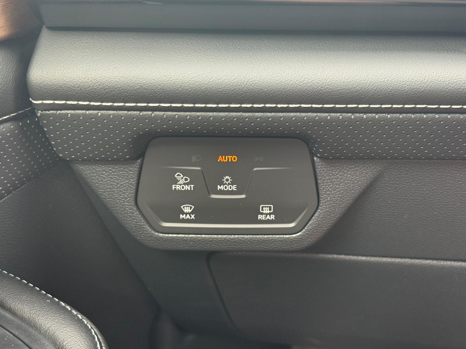 Volkswagen Atlas Vehicle Image 14
