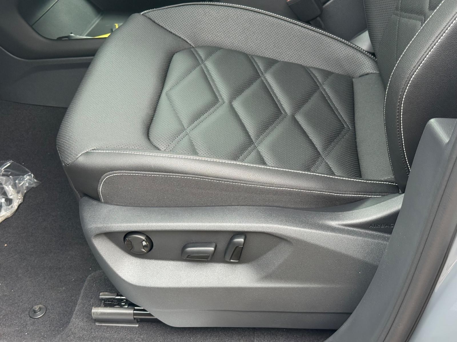 Volkswagen Atlas Vehicle Image 16