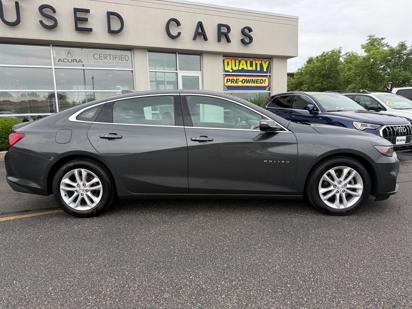 Chevrolet Malibu Vehicle Image 02