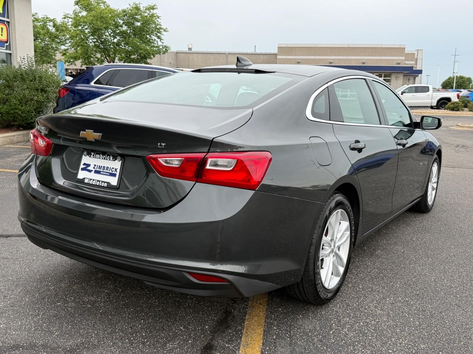 Chevrolet Malibu Vehicle Image 03