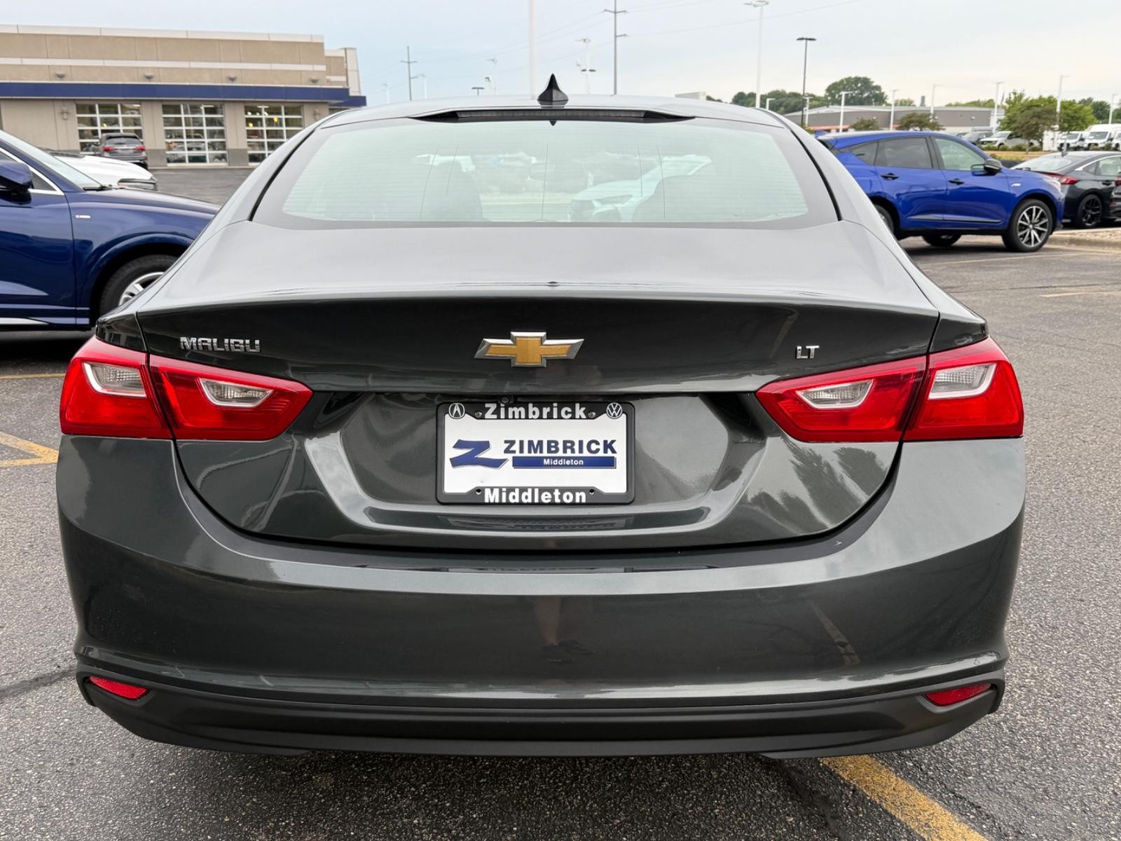 Chevrolet Malibu Vehicle Image 04