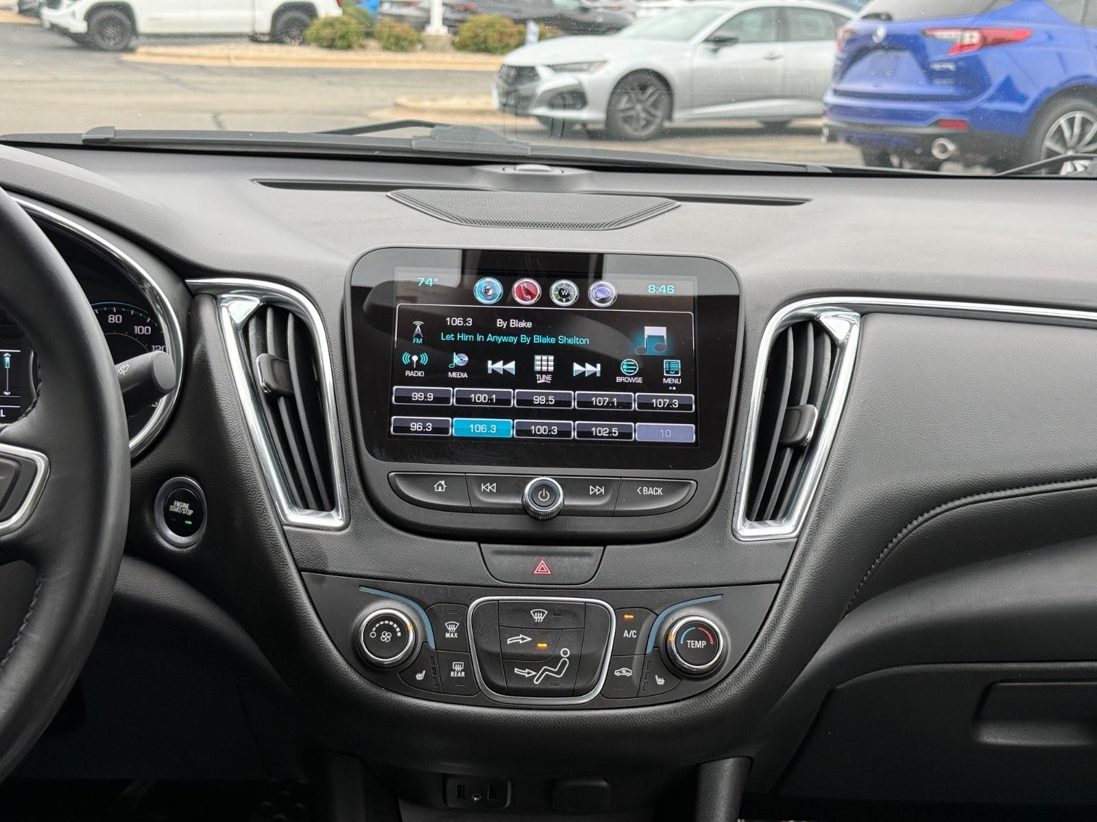 Chevrolet Malibu Vehicle Image 12