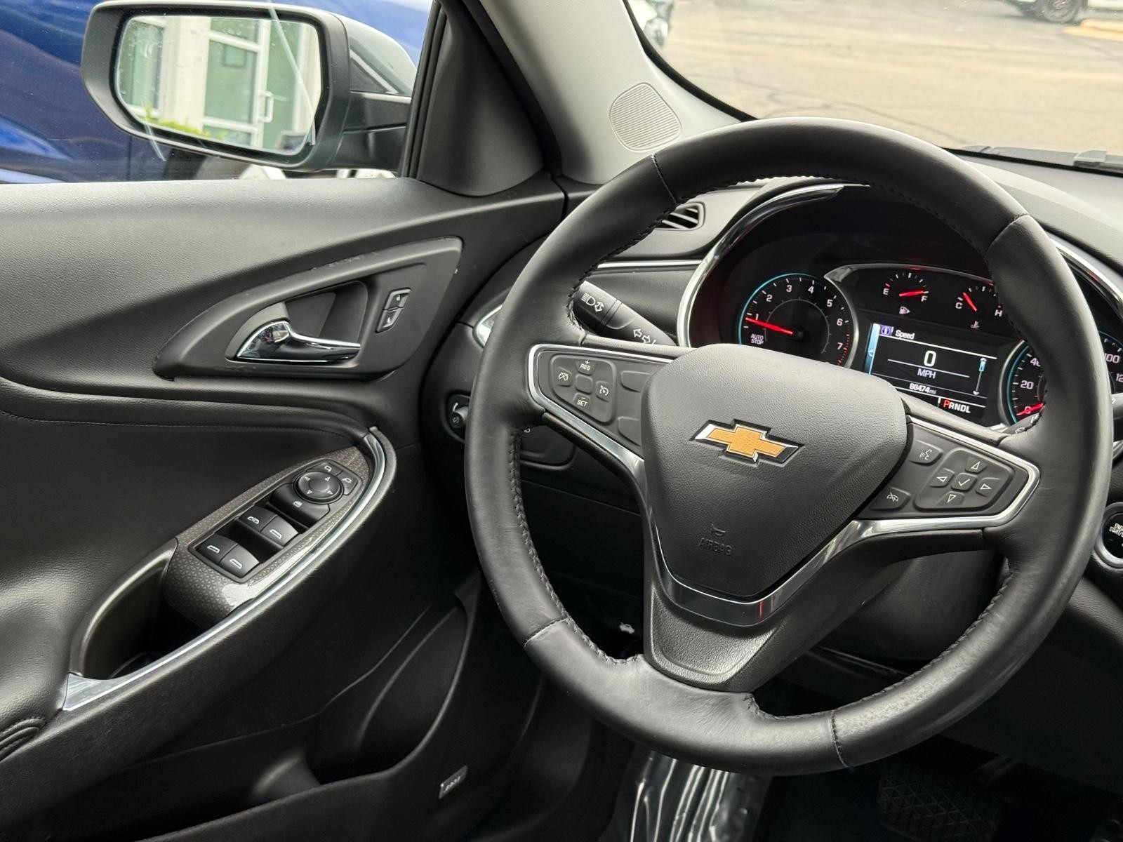 Chevrolet Malibu Vehicle Image 14