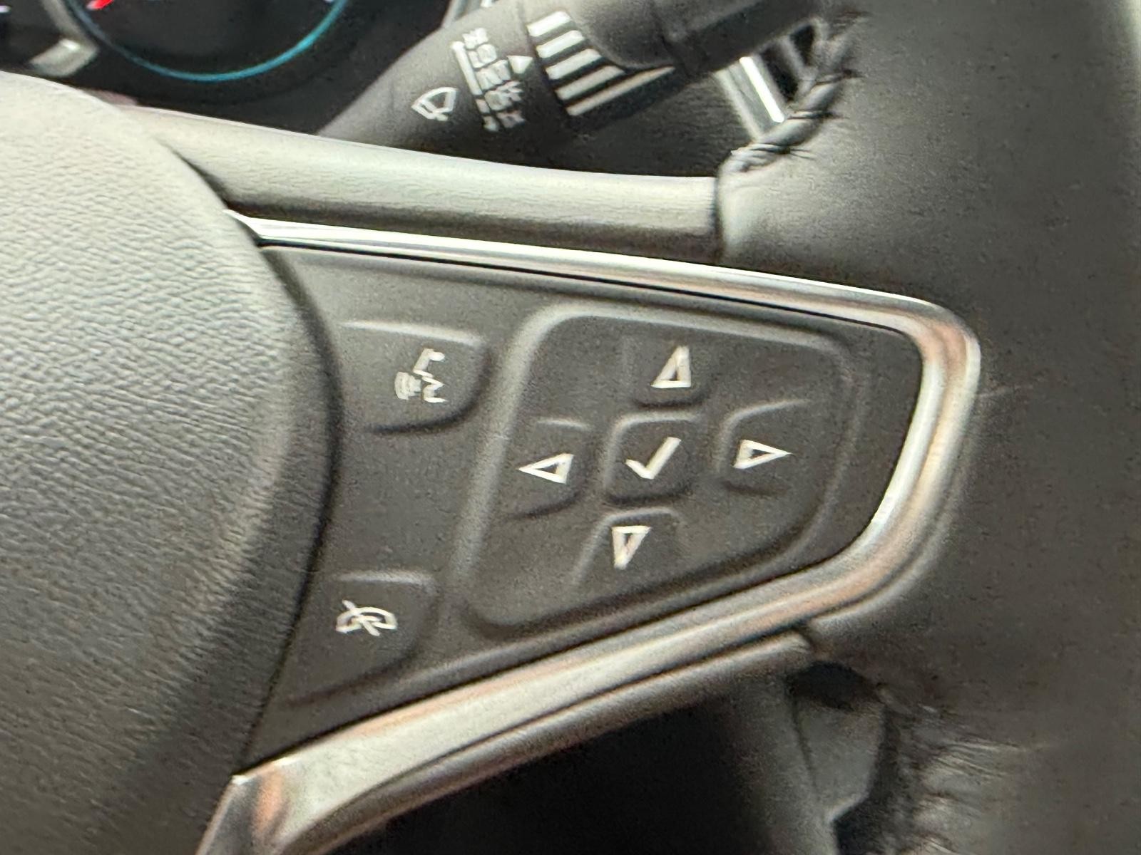 Chevrolet Malibu Vehicle Image 17