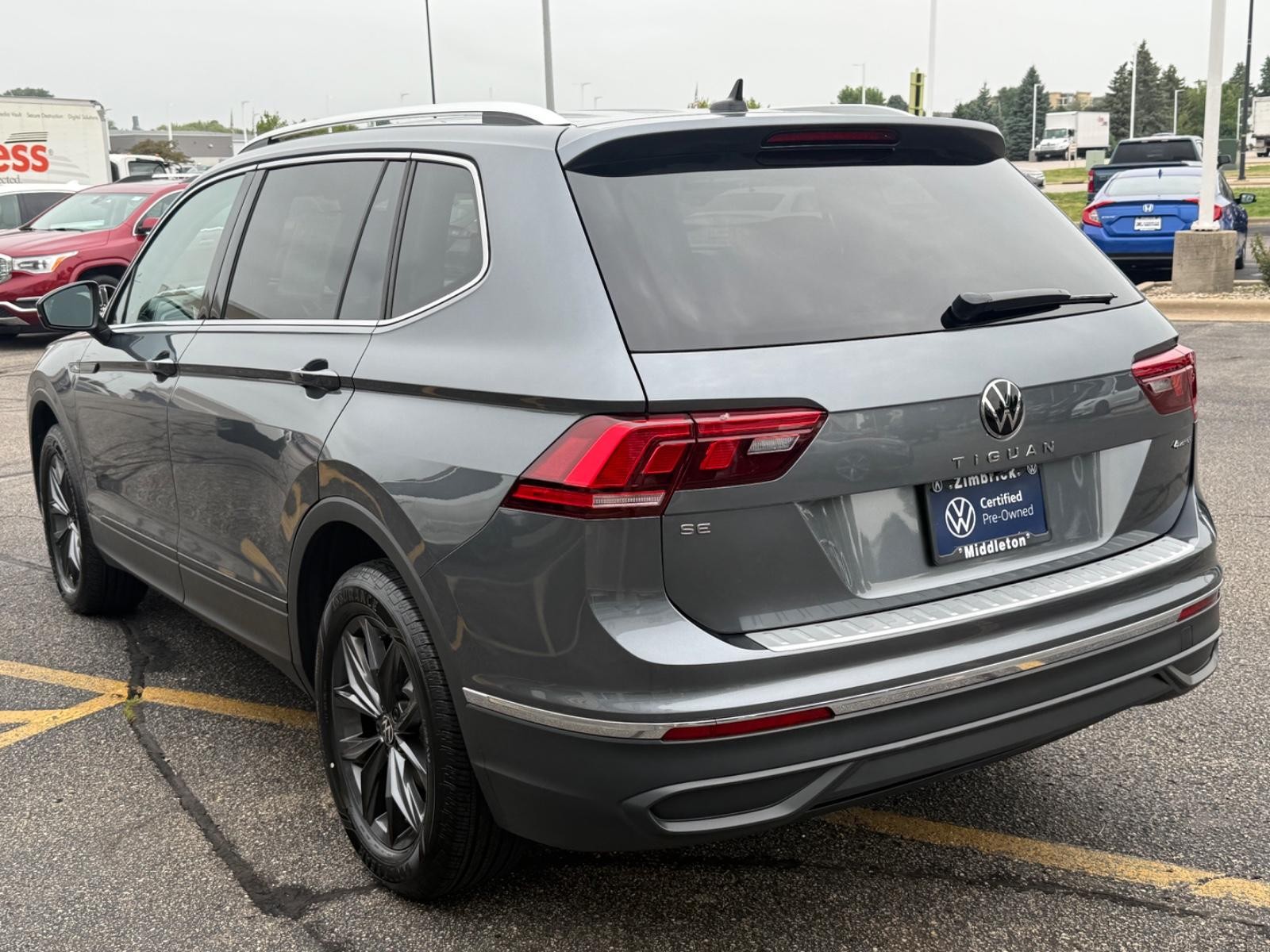 Volkswagen Tiguan Vehicle Image 06