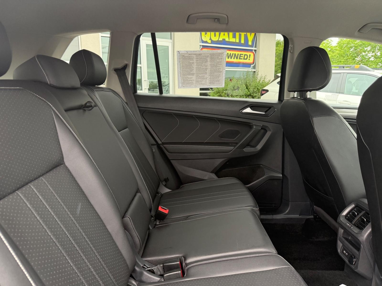 Volkswagen Tiguan Vehicle Image 10