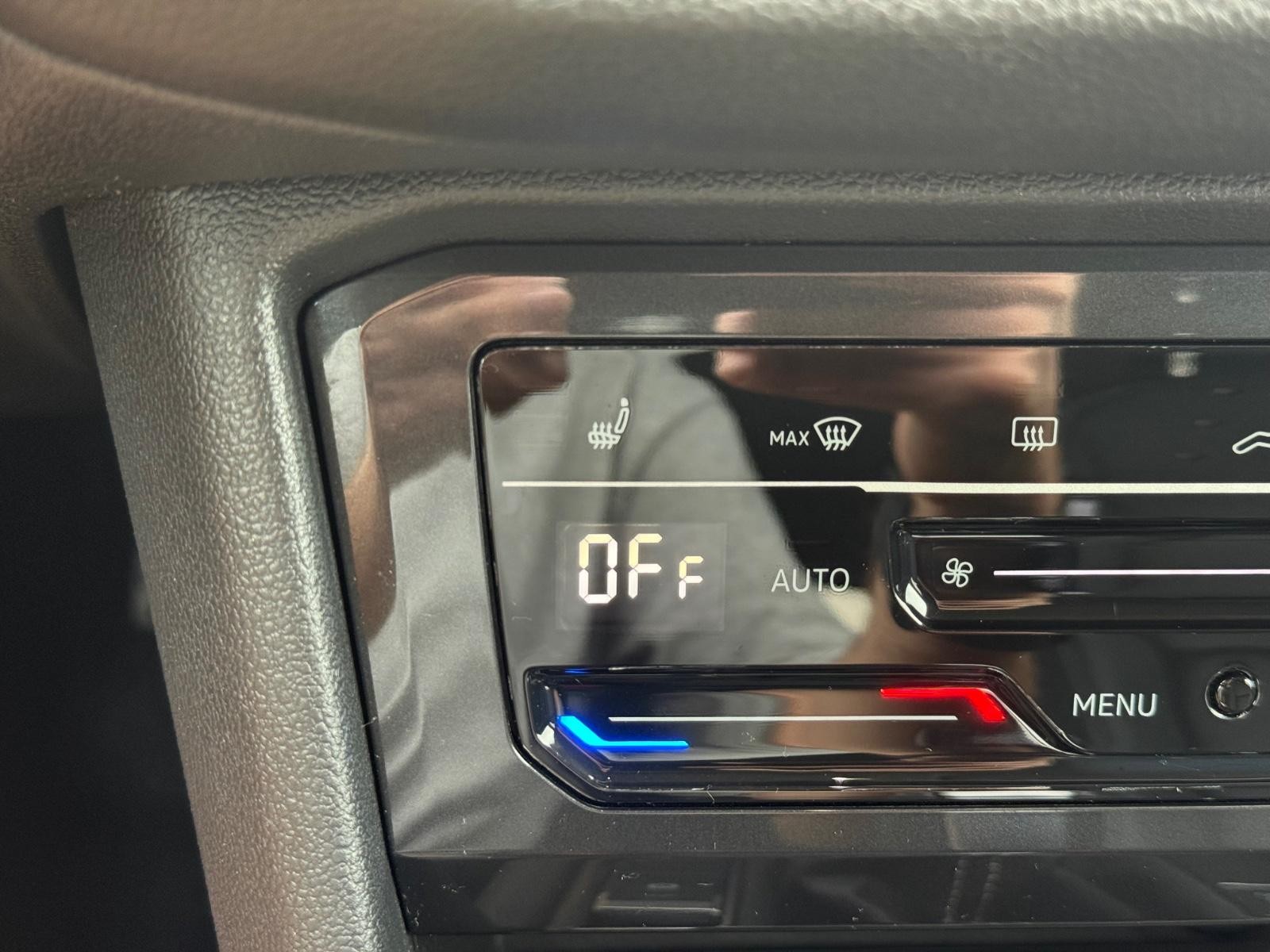 Volkswagen Tiguan Vehicle Image 20