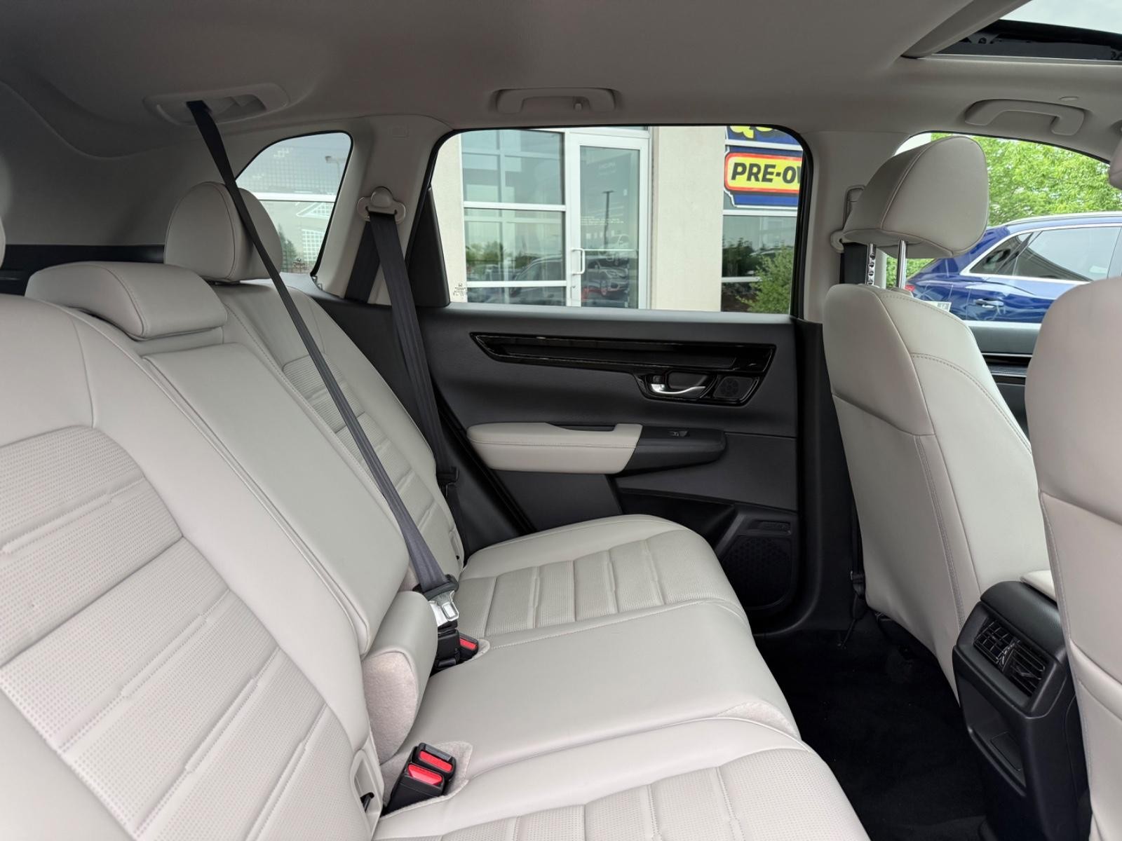 Honda CR-V Vehicle Image 10
