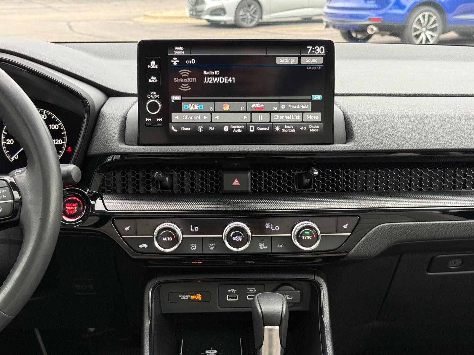Honda CR-V Vehicle Image 12