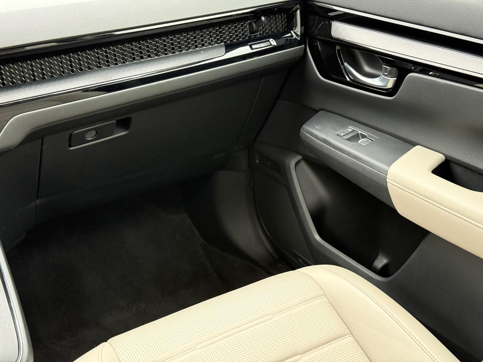 Honda CR-V Vehicle Image 15