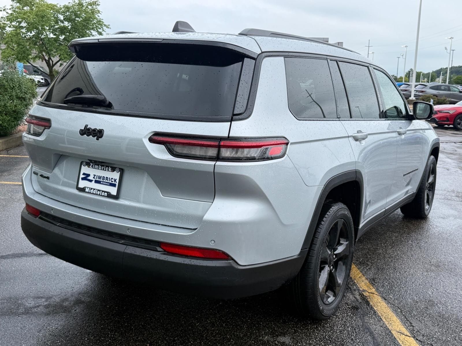 Jeep Grand Cherokee L Vehicle Image 03