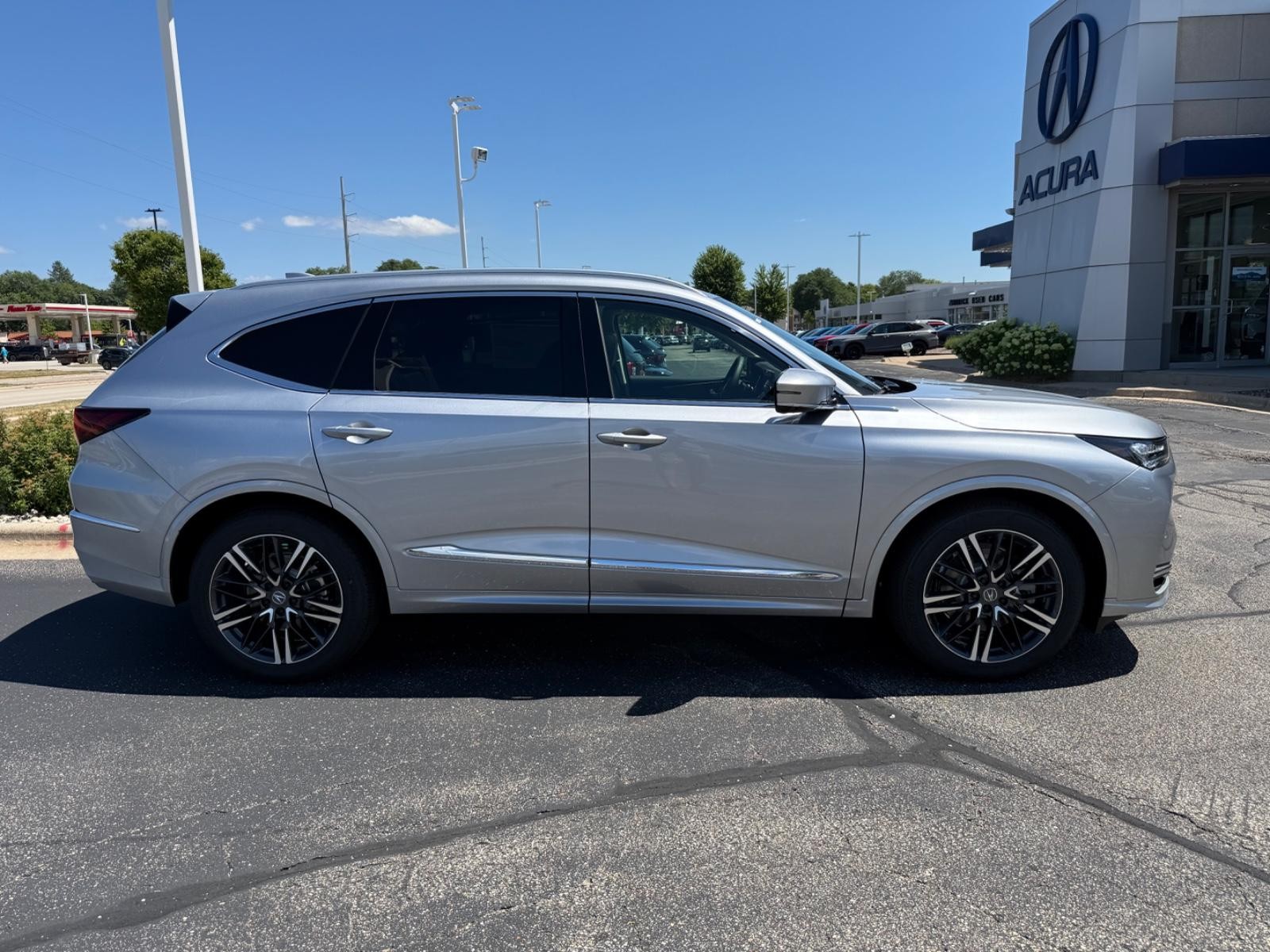 Acura MDX Vehicle Image 02
