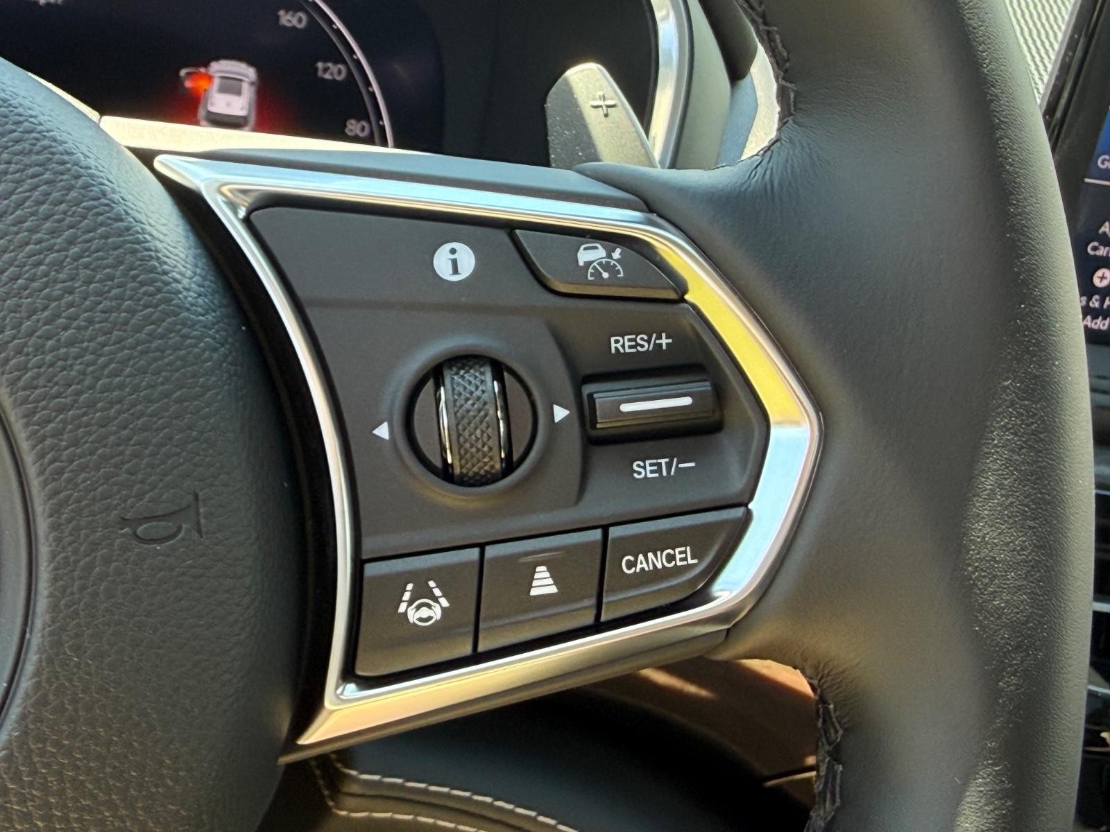 Acura MDX Vehicle Image 12