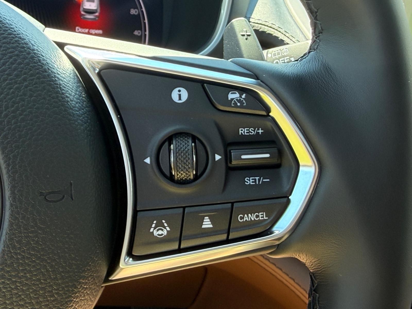Acura MDX Vehicle Image 12