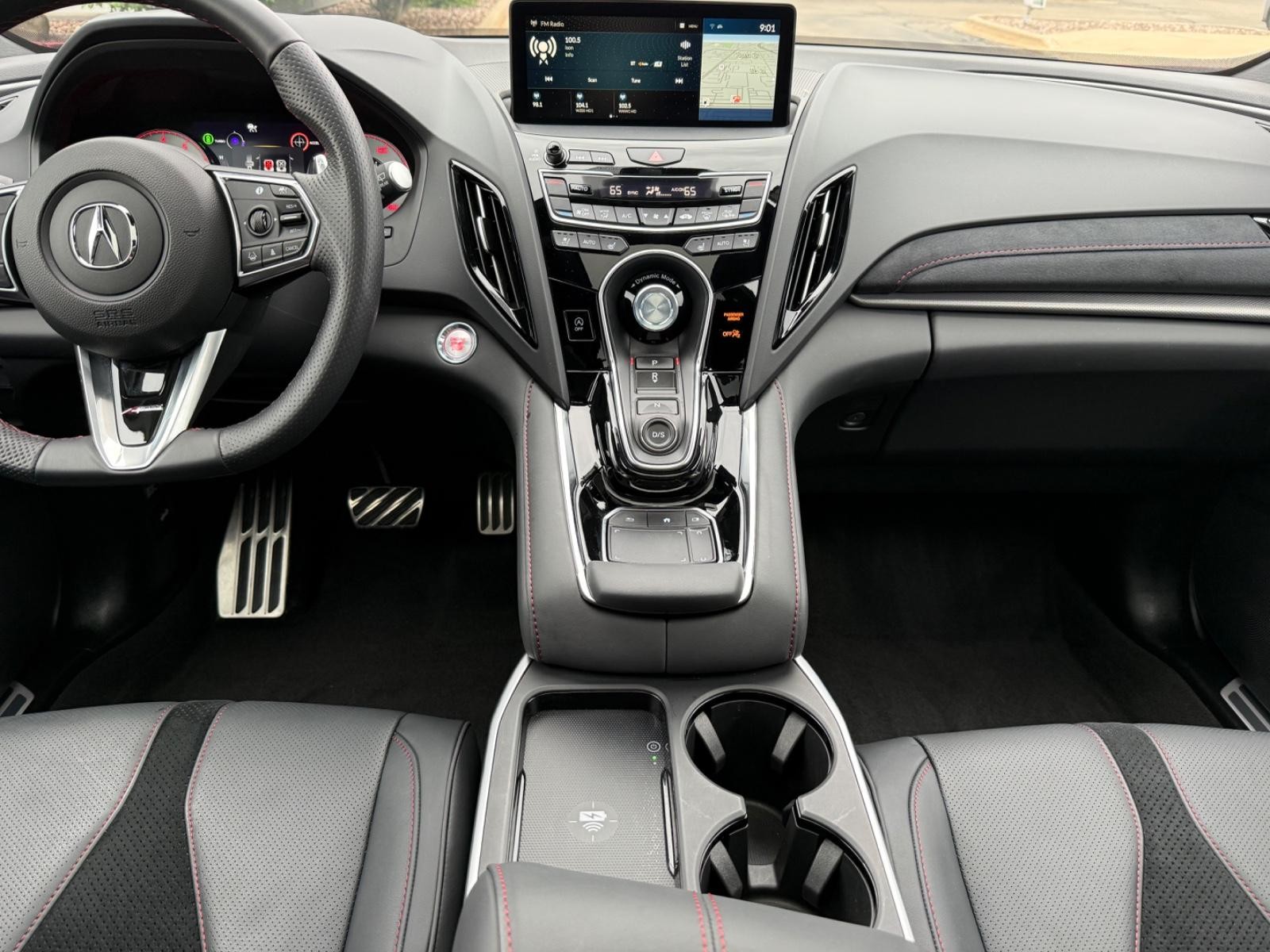 Acura RDX Vehicle Full-screen Gallery Image 11