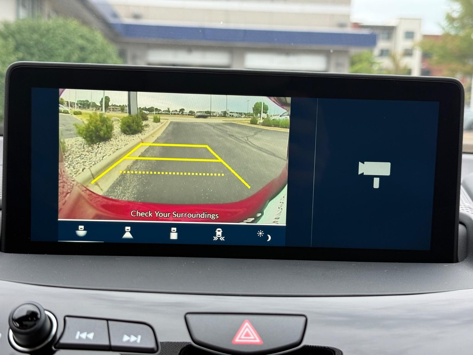 Acura RDX Vehicle Full-screen Gallery Image 19