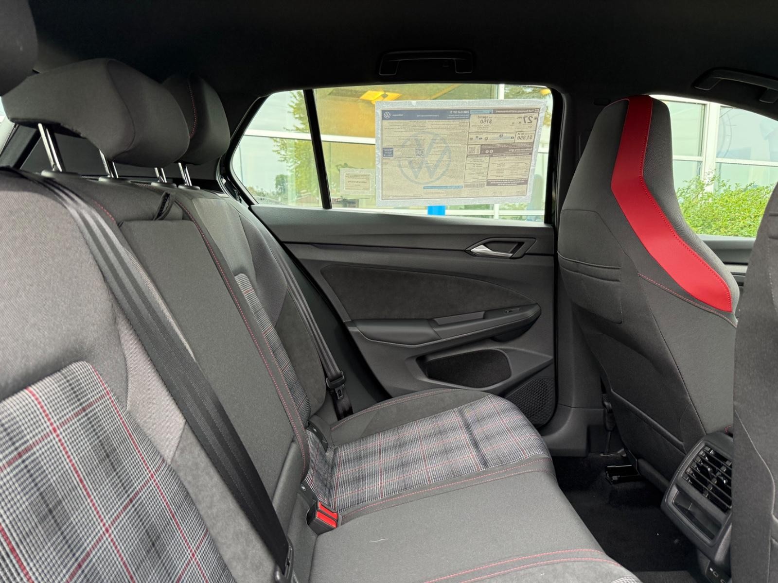 Volkswagen Golf GTI Vehicle Image 05