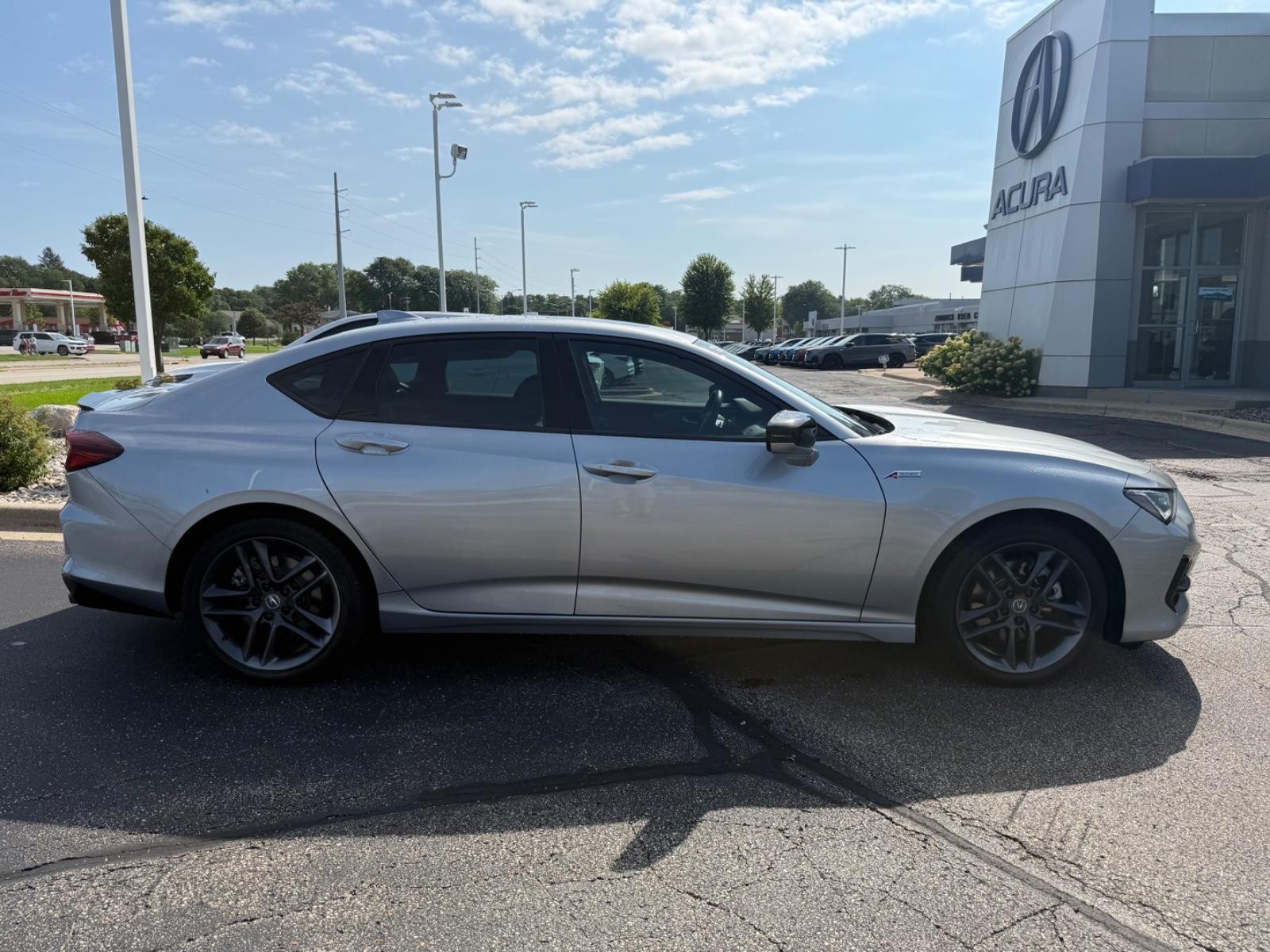 Acura TLX Vehicle Image 02