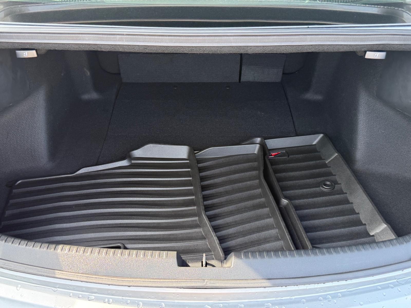 Acura TLX Vehicle Image 05