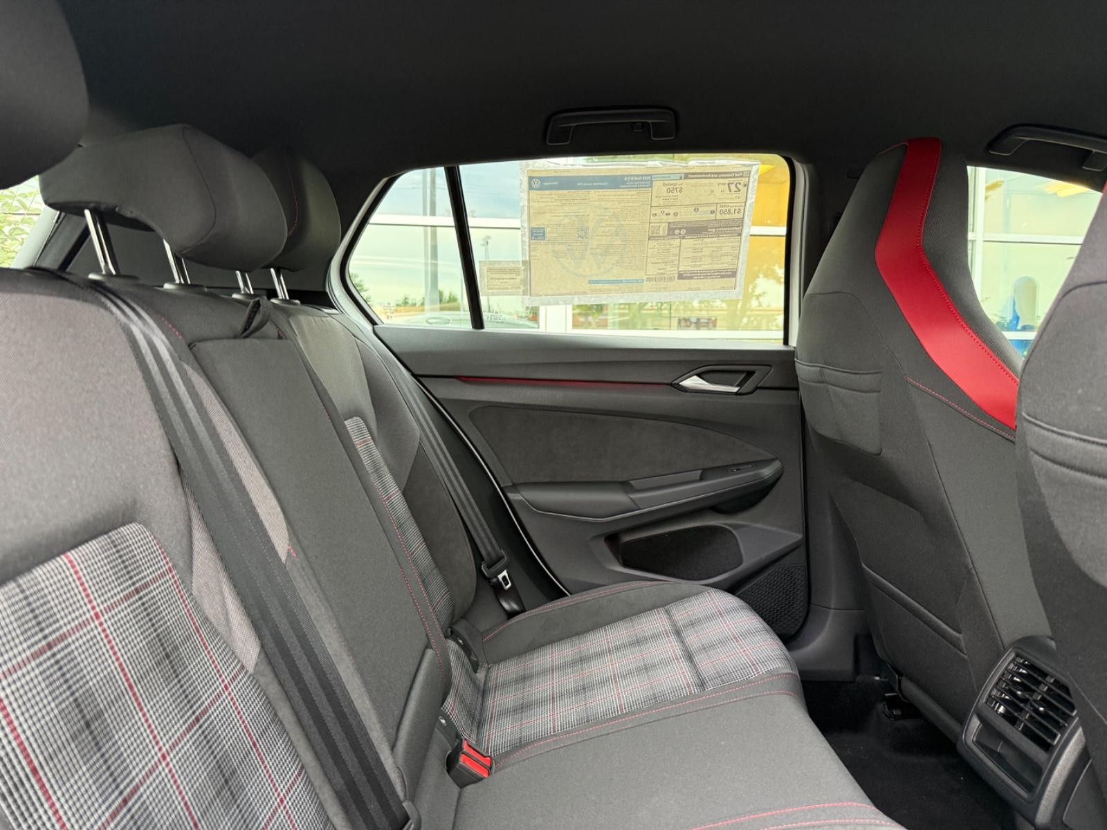 Volkswagen Golf GTI Vehicle Image 05
