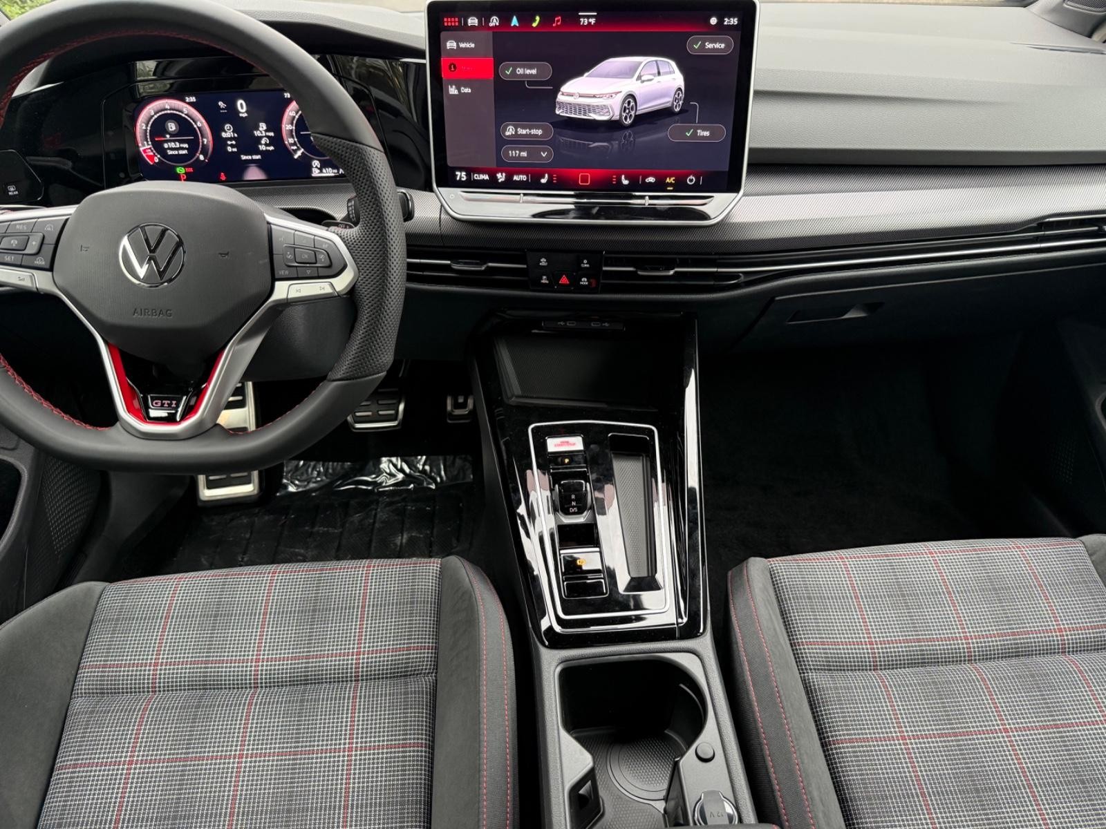 Volkswagen Golf GTI Vehicle Image 06
