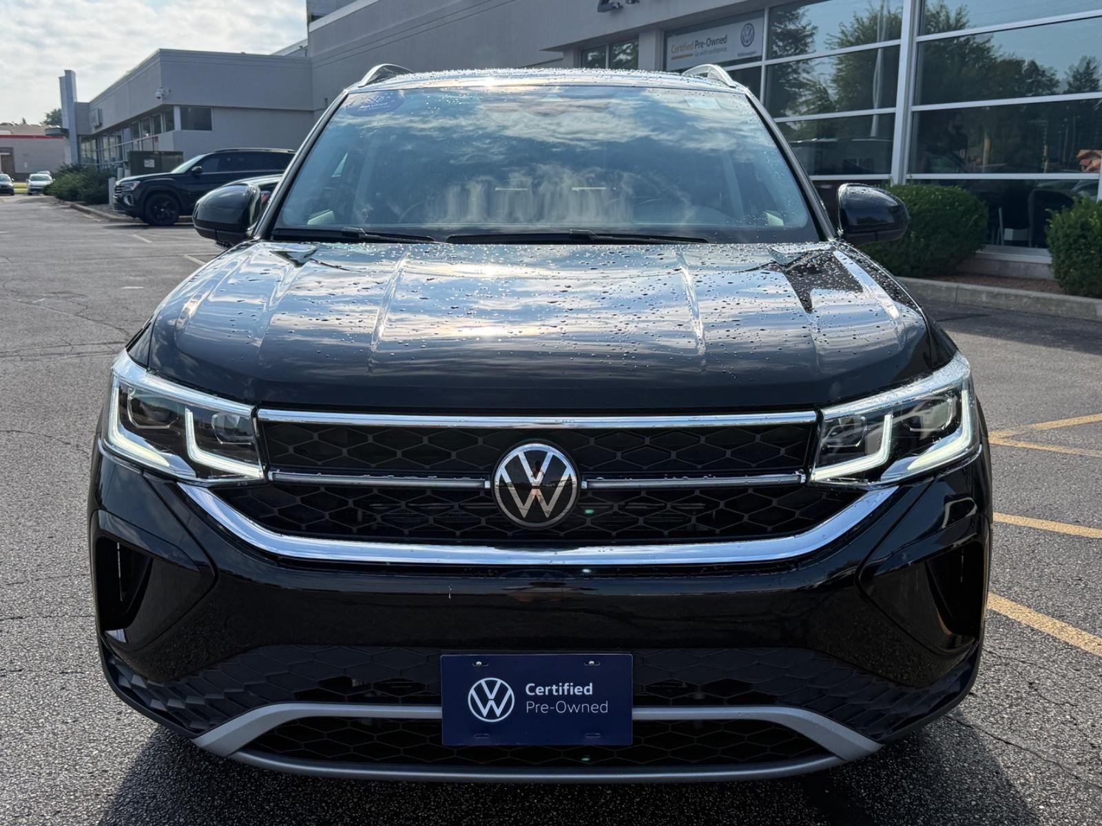 Volkswagen Taos Vehicle Image 09