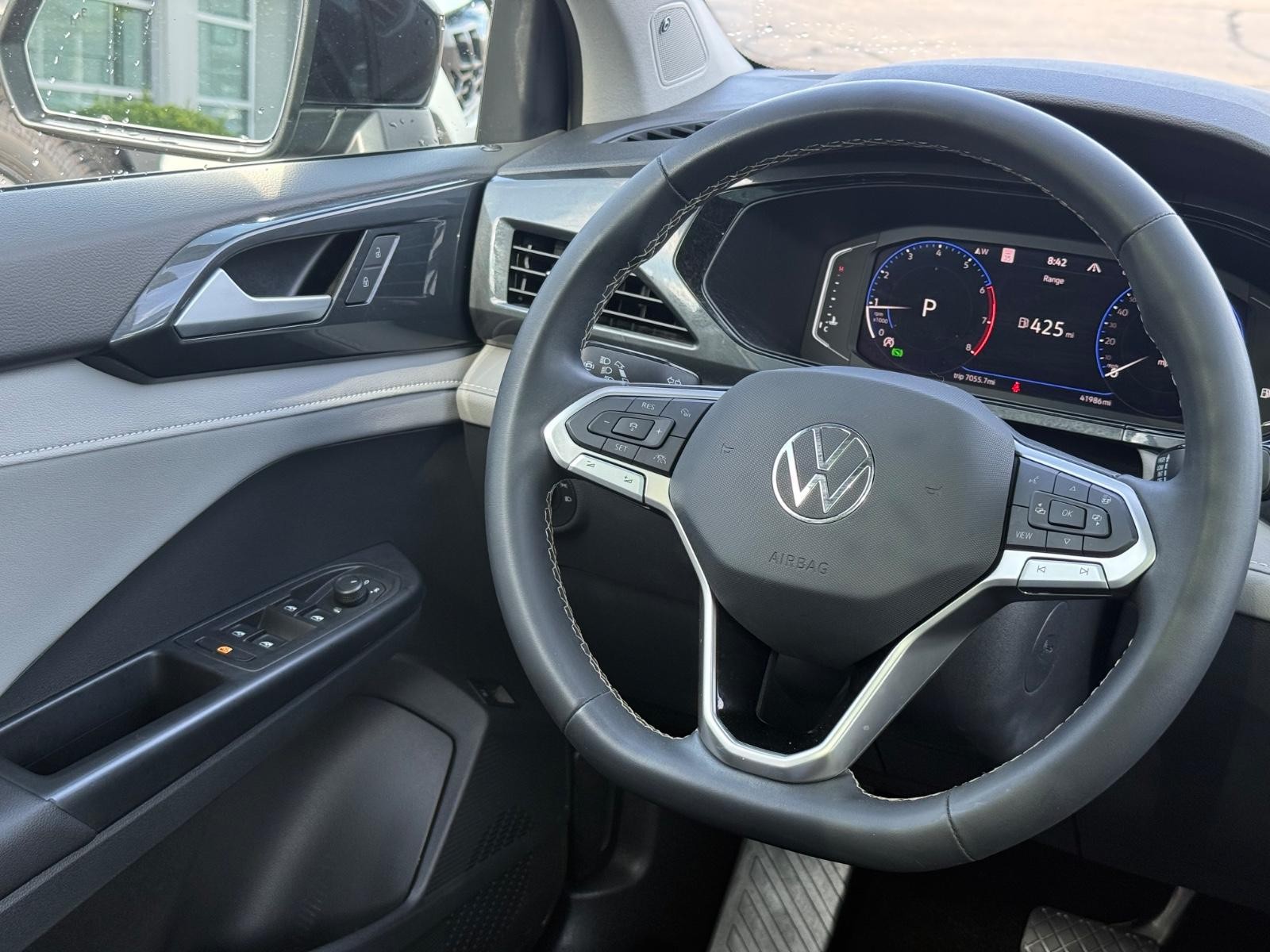 Volkswagen Taos Vehicle Image 14