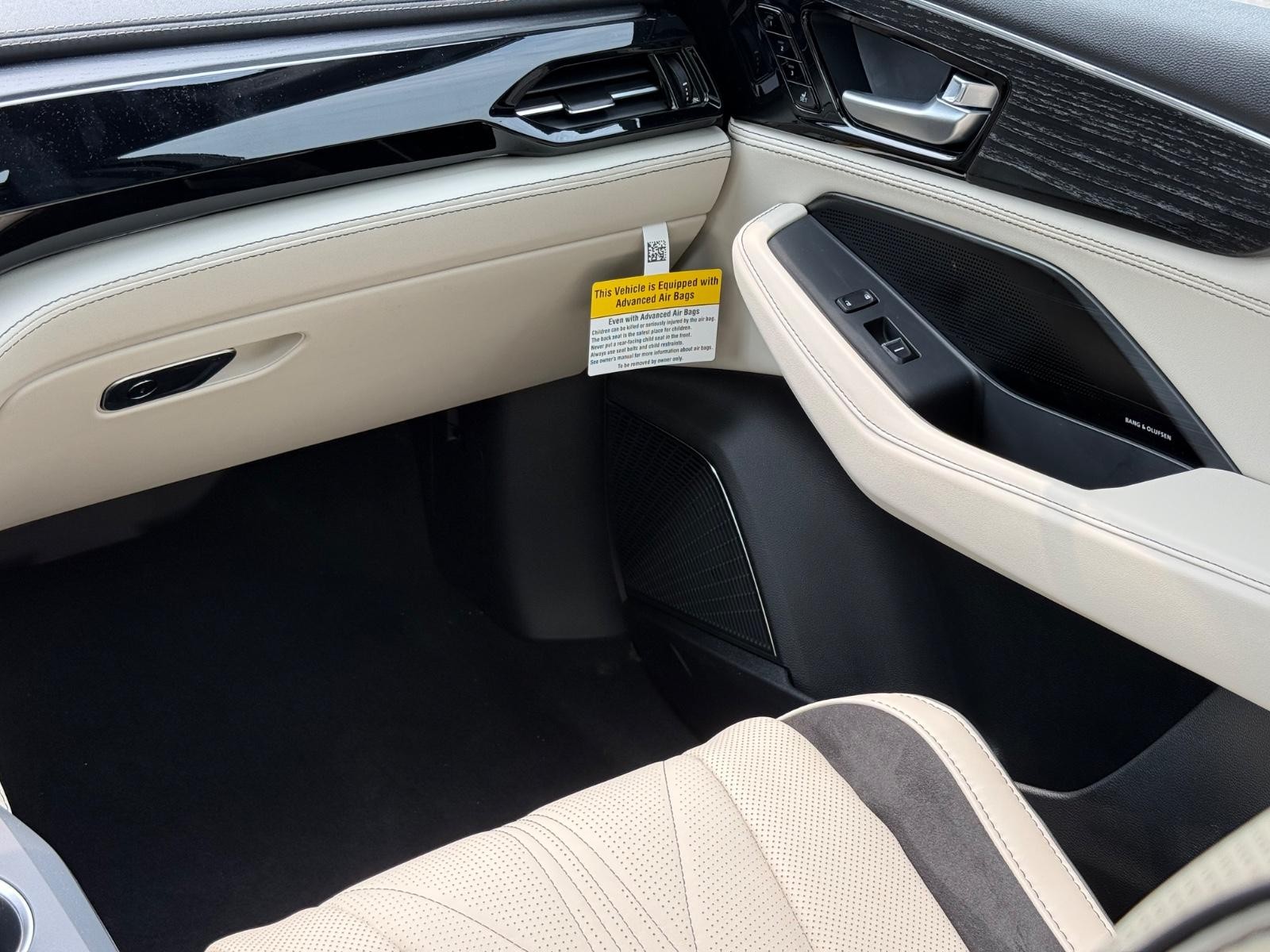 Acura MDX Vehicle Image 09
