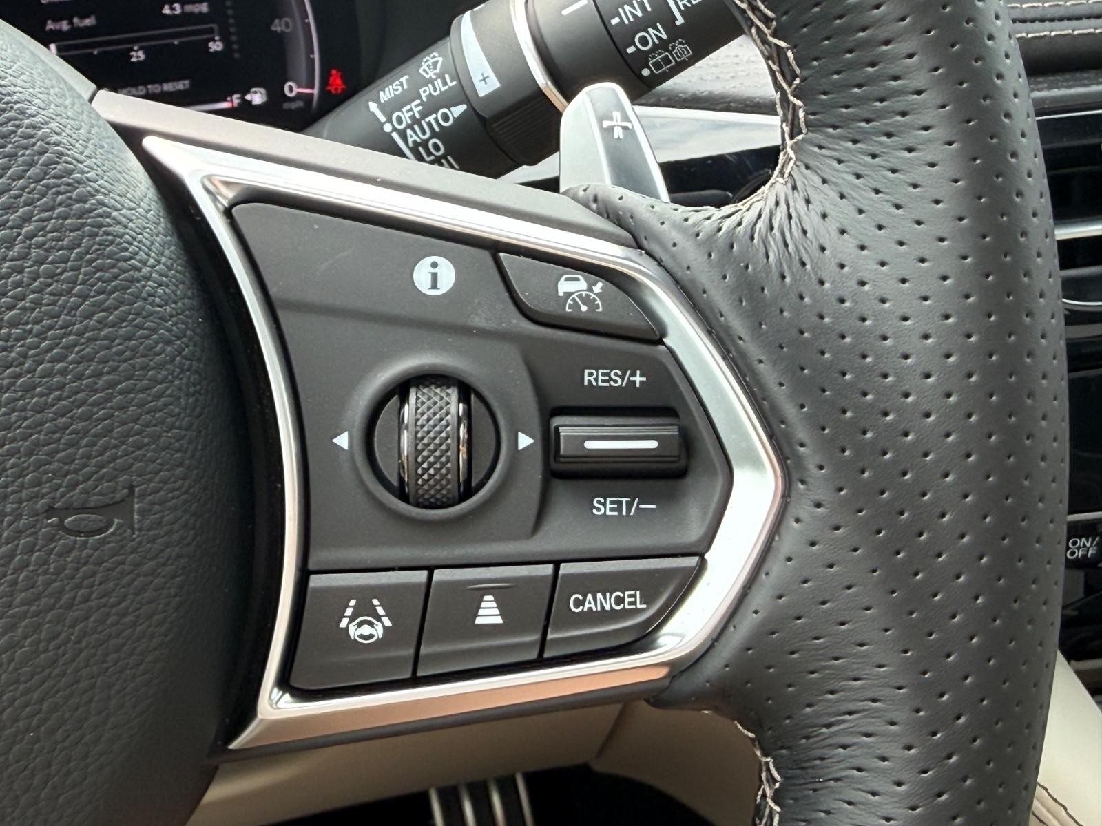 Acura MDX Vehicle Image 12