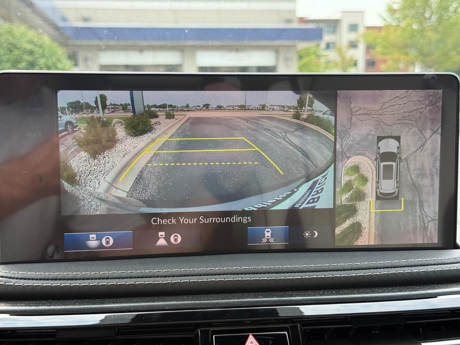 Acura MDX Vehicle Image 13