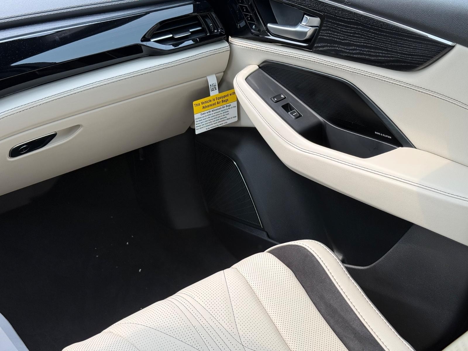 Acura MDX Vehicle Image 09