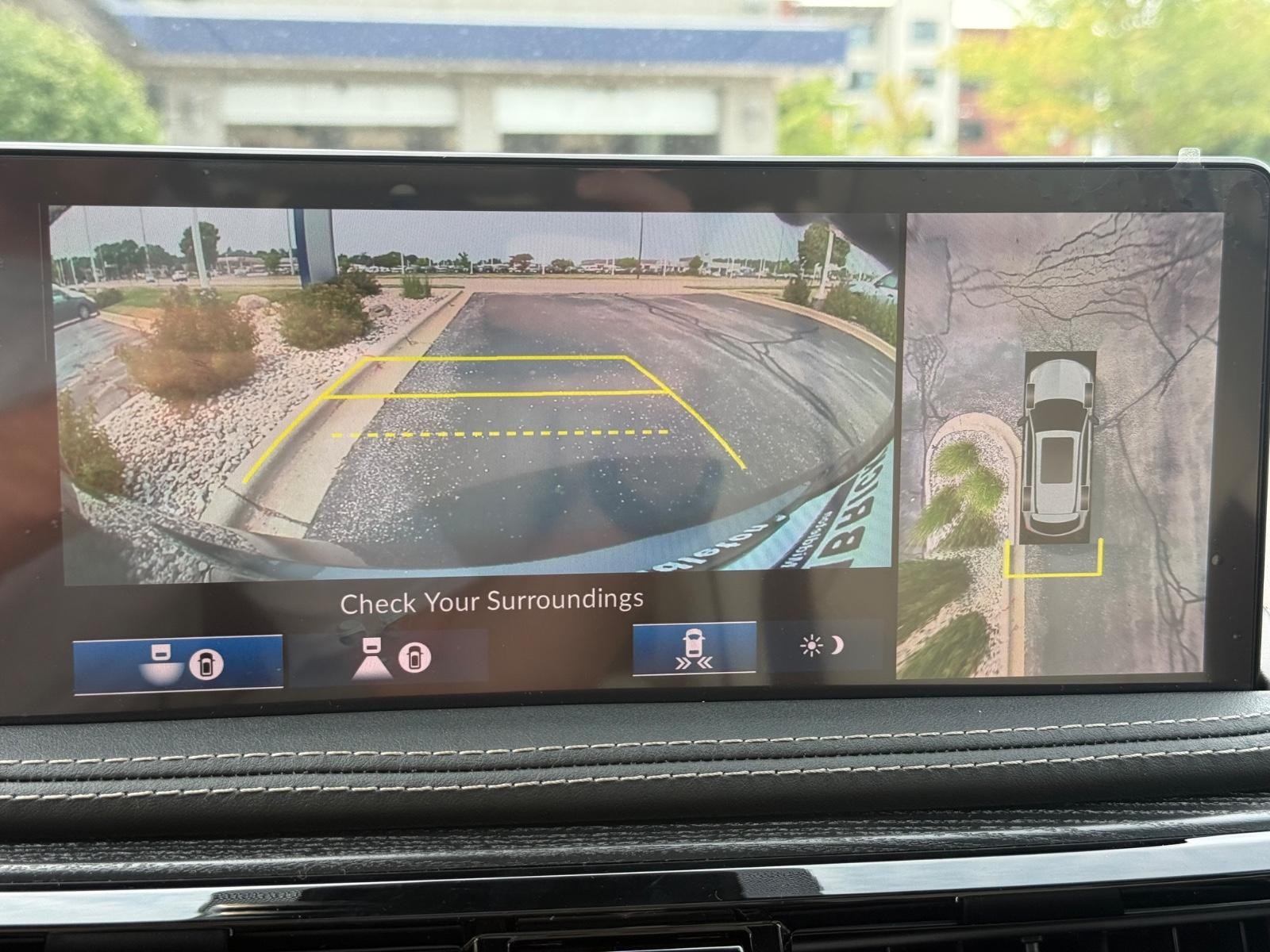 Acura MDX Vehicle Image 14