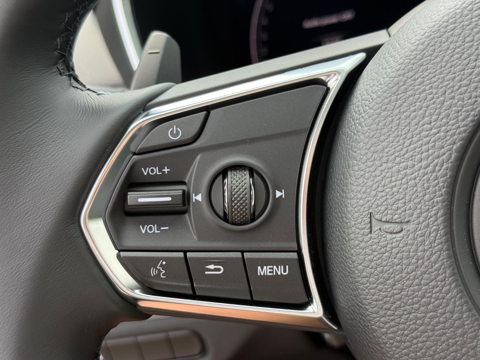 Acura MDX Vehicle Image 11