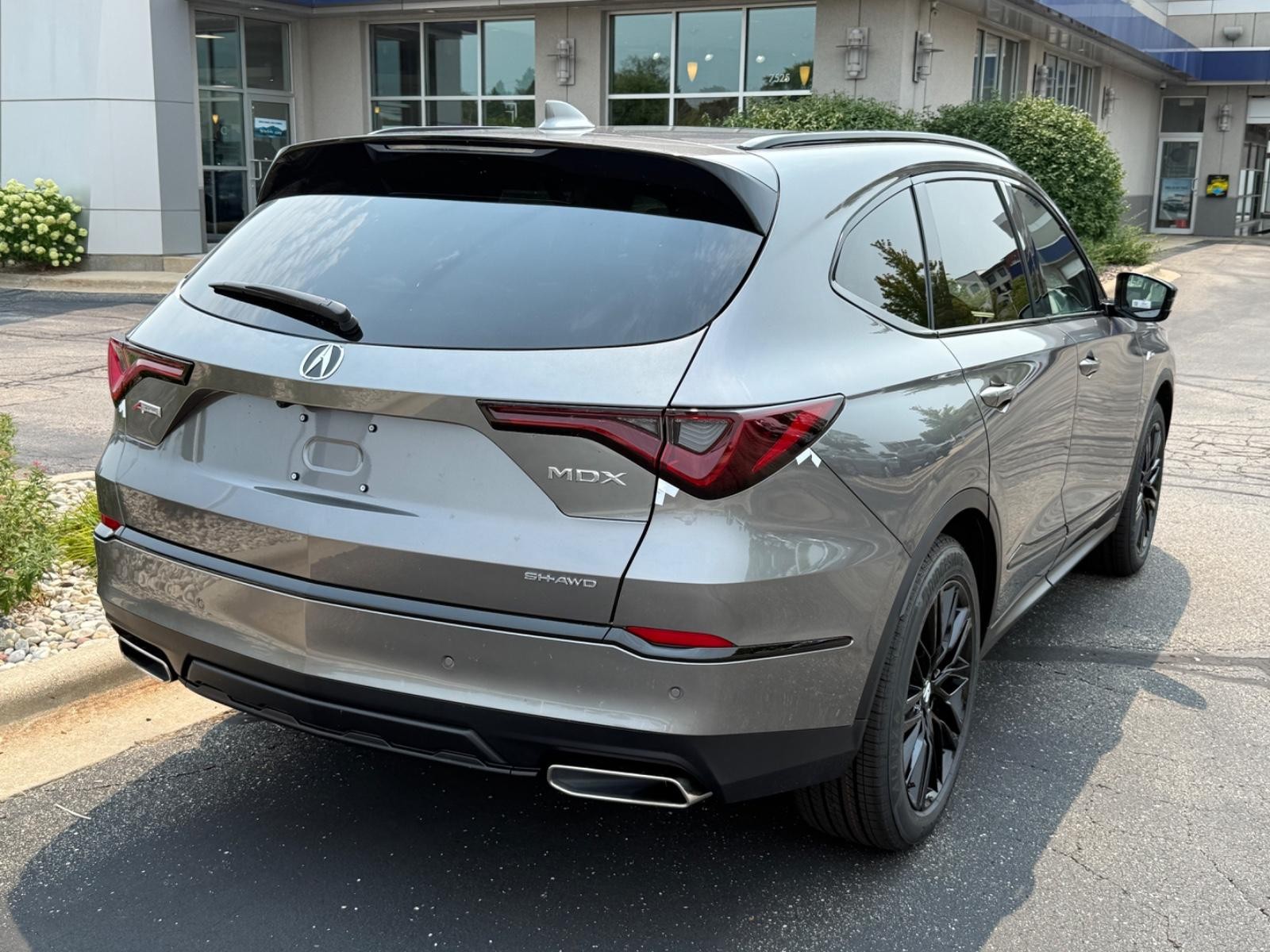 Acura MDX Vehicle Image 03